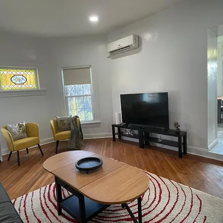 Gorgeous Victorian House!! Entire Suite In Sam'S Home-2